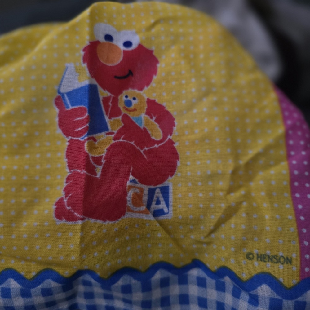Vintage SESAME STREET CRIB RUFFLE Standard 28" X 52" Baby Toddler Bed Elmo ERNIE - Picture 4 of 5